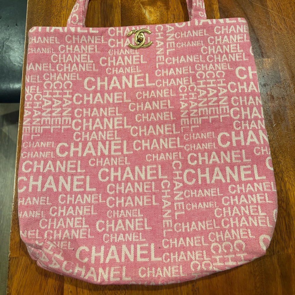 Gift With Purchase Logo Print Pink Tote